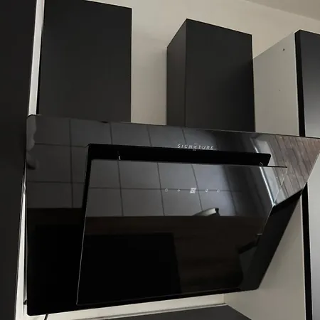 Spacious 3-room, 6-person In *