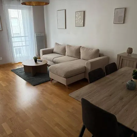 Spacious 3-room, 6-person In